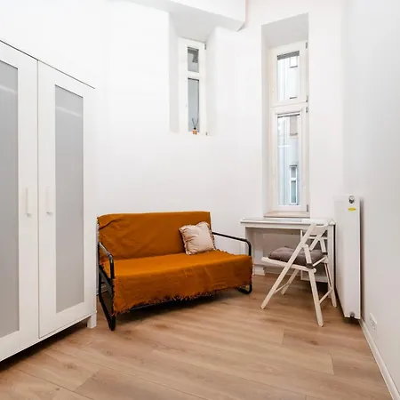 Polesie 2-bedroom Apartment Lodz